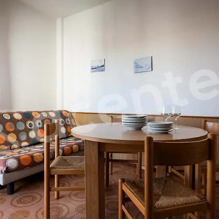 Diana Est Apartament