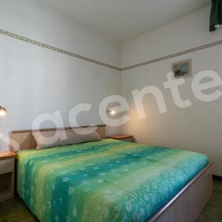 Diana Est Apartament *