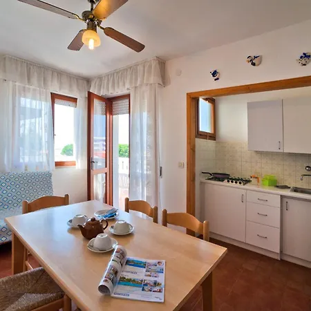 Diana Est Apartament *