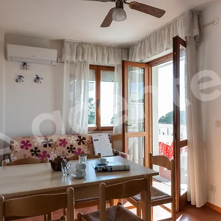 Diana Est Apartament